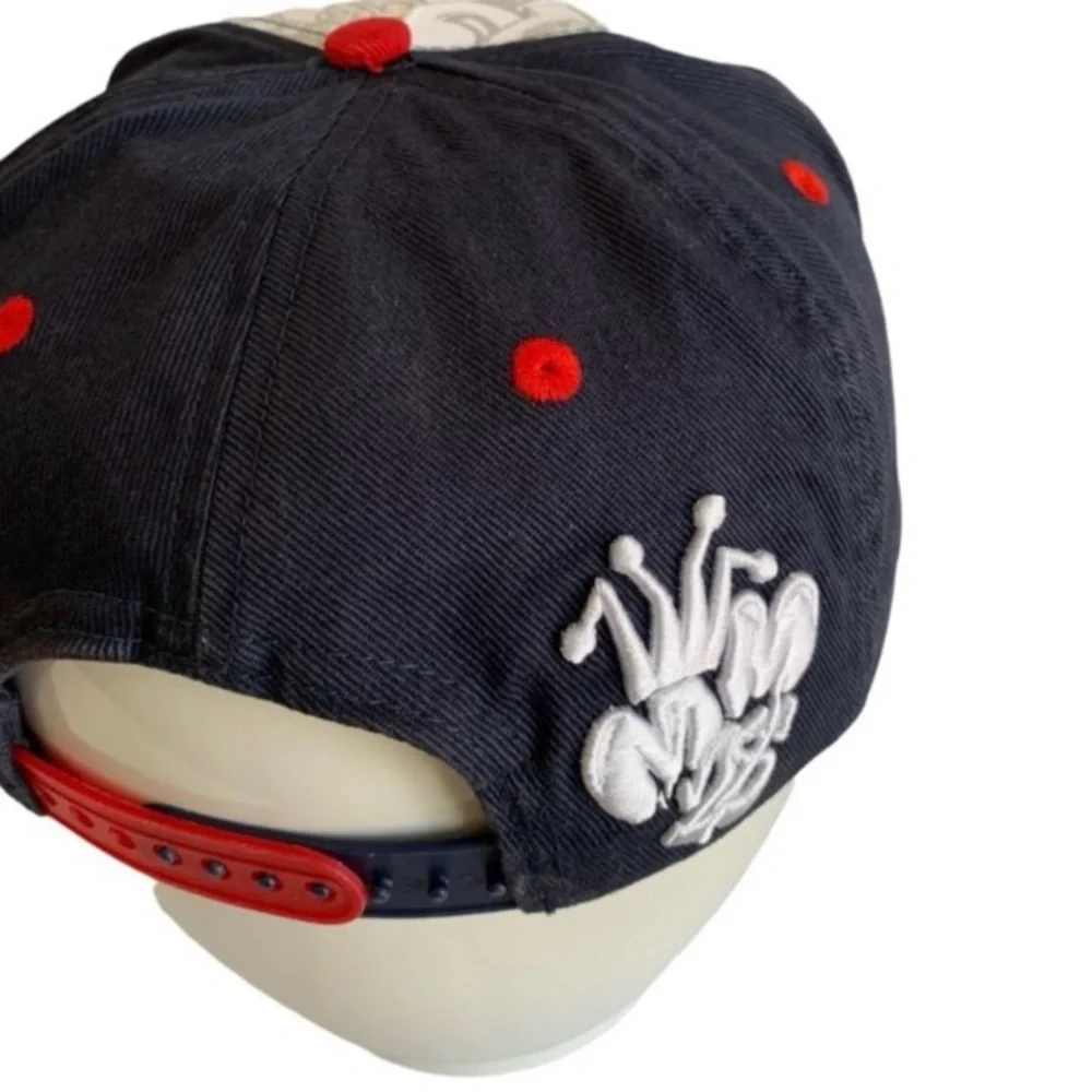 Mickey Mouse Graphic Cap - Picture 4 of 5